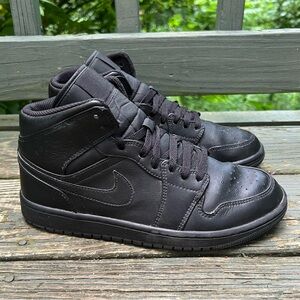 Jordan Black Sneakers